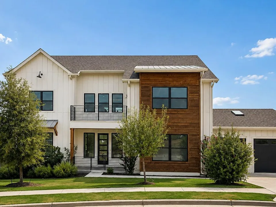 288 Smoke Tree Cir