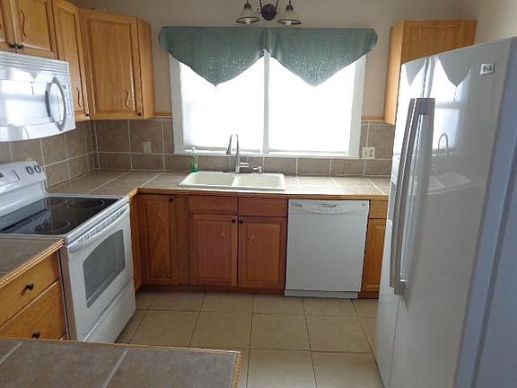 2nd image of 21003 Ramada Ln