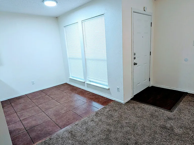 8109 Foxfire Ln #C — Photo 12