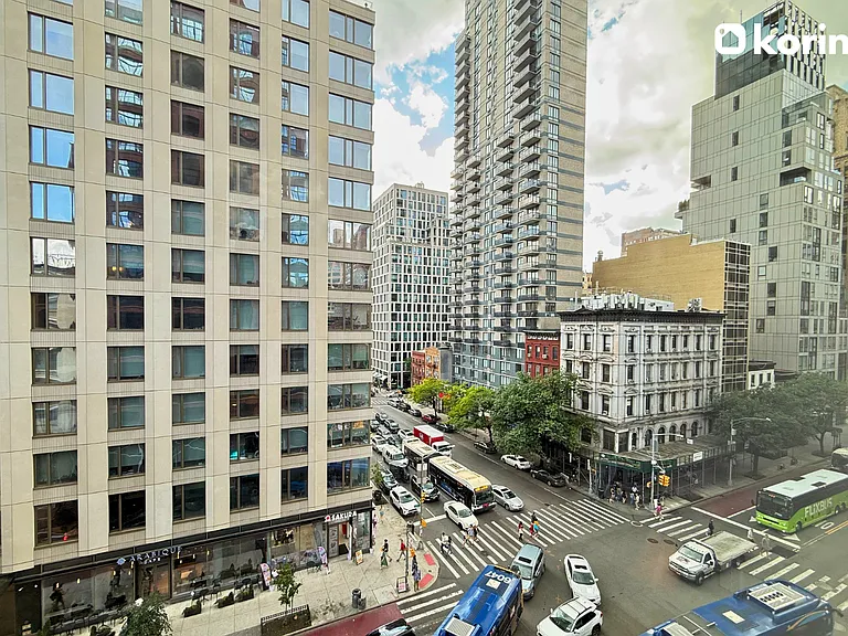 201 E 23rd St #7C — Photo 19