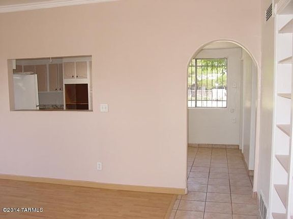 2nd image of 3342 N El Tovar Ave