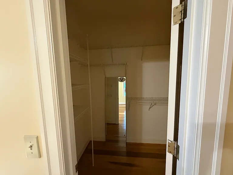 1112 Pepperhill Cir — Photo 22