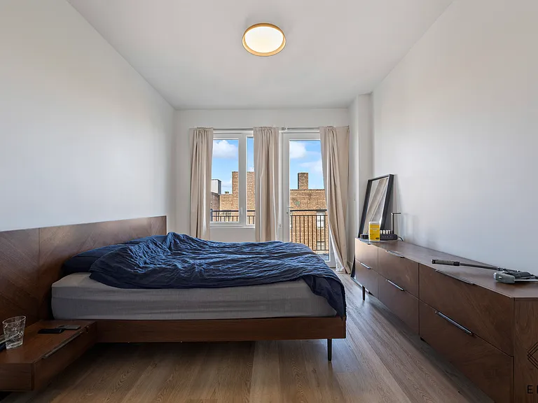 2045 Ocean Ave #805 — Photo 9