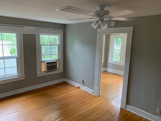 1121 & 1129 Magnolia Ave — Photo 20