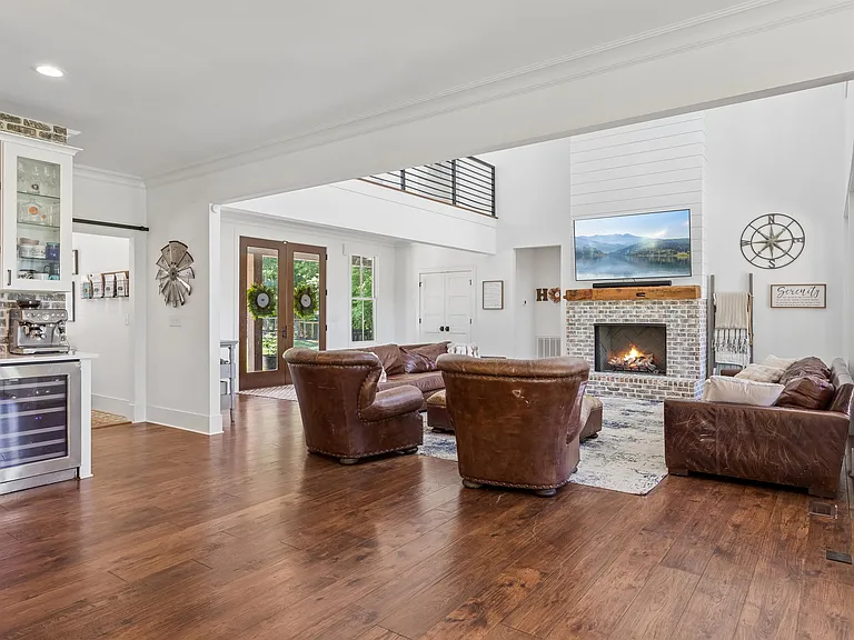 6450 Stewart Rd — Photo 21