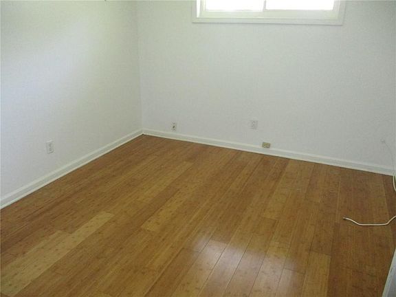 5th image of 7909 Edward St