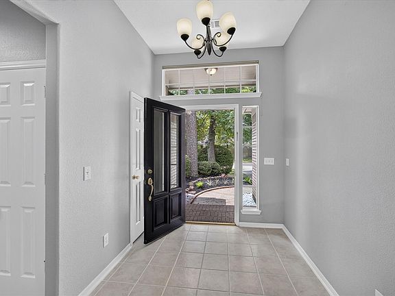 4th image of 26 Millport Dr