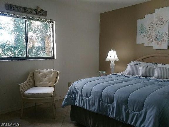3rd image of 10131 Maddox Ln APT 102