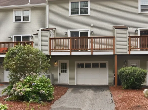 126 Patrick Rd #126, Tewksbury, MA 01876