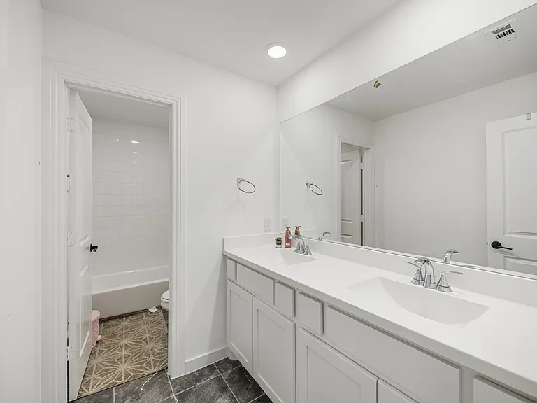 2712 Biltmore Dr — Photo 22