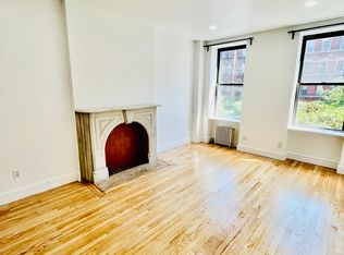428 W 49th St #1B, New York, NY 10019