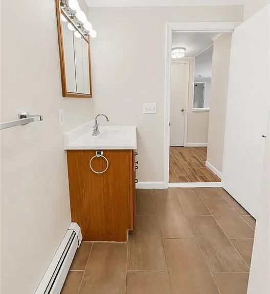 77 Victoria St — Photo 11