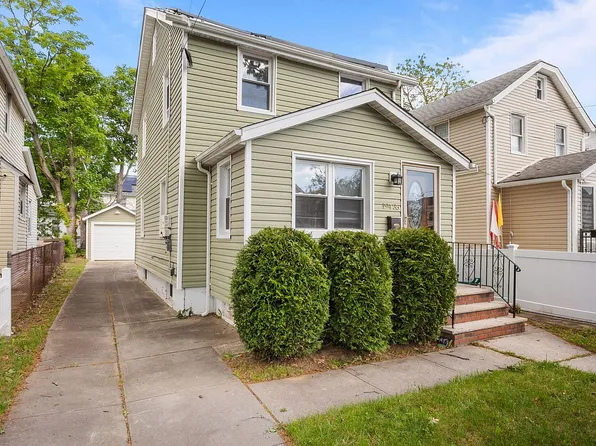194-35 114th Dr, Saint Albans, NY 11412