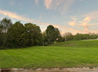 107 Dove Trace Dr, Mount Sterling, KY 40353
