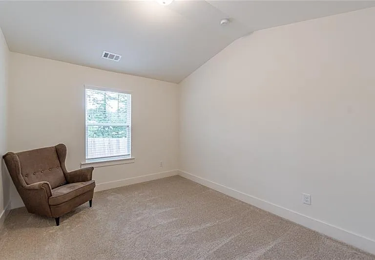 5392 Brooklands Dr — Photo 11