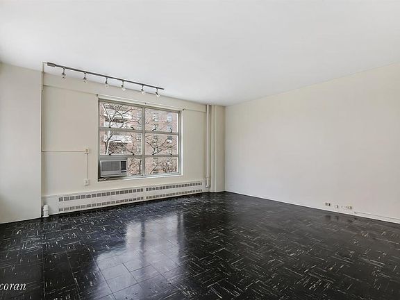 3rd image of 80 La Salle St APT 5D