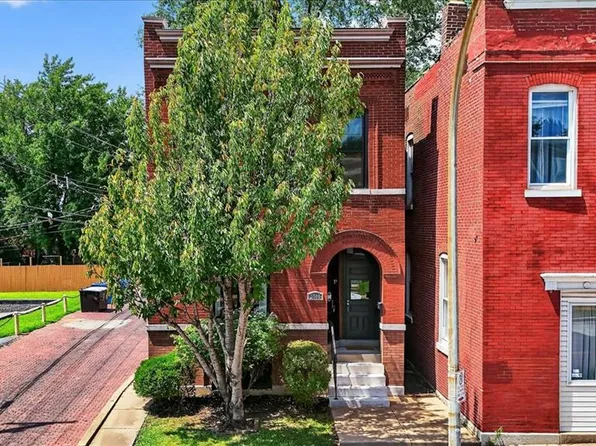 3345 Pennsylvania Ave, Saint Louis, MO 63118