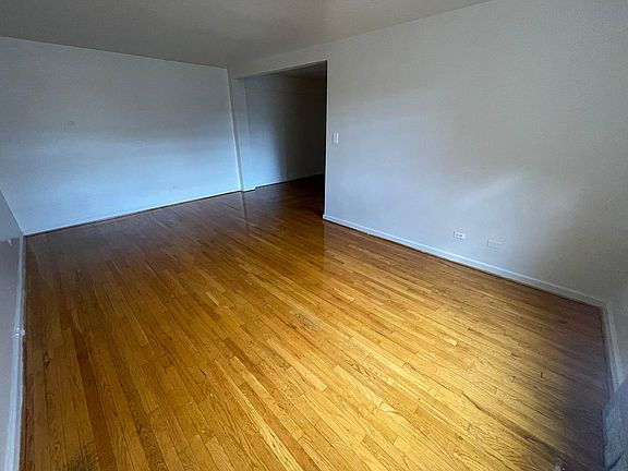5th image of 83-60 Vietor Ave #5D