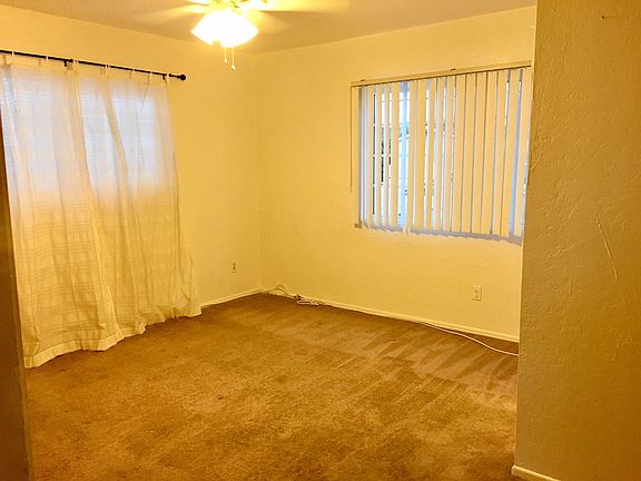 Master Bedroom -- double windows, plus window in the attache