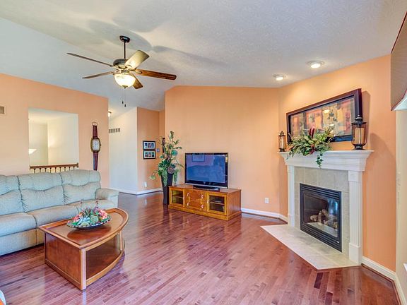 5th image of 20571 Heather Ct