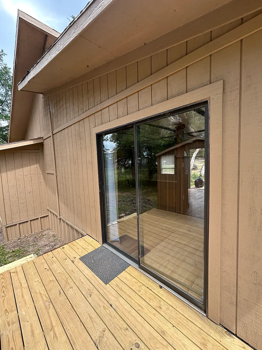 Building Photo - River View Trl