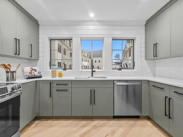 5 Chatham St #5, Watertown, MA 02472