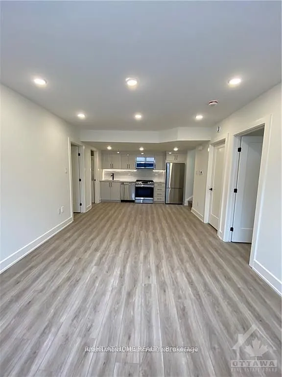 3 bed, $2,500 — Photo 4