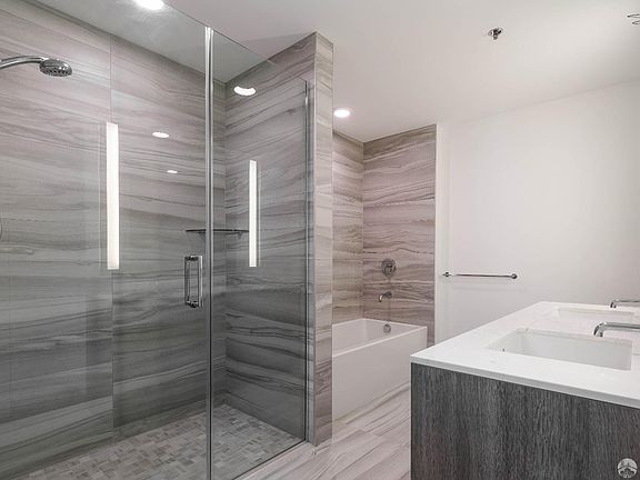5th image of 338 Main St #15A