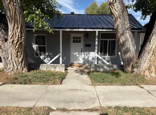 916 Cedar Ave, Kemmerer, WY 83101