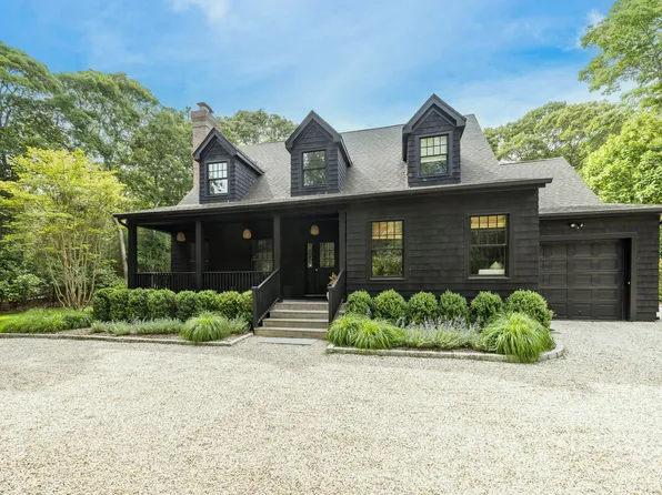 32 Deep Six Dr, East Hampton, NY 11937