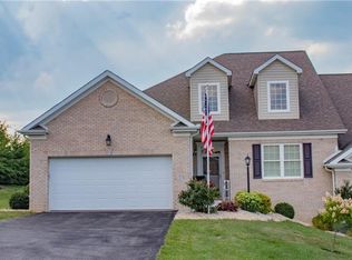 374 S Shenandoah Dr, Latrobe, PA 15650