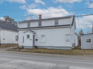 209 Pleasant St, Yarmouth, NS B5A2K2
