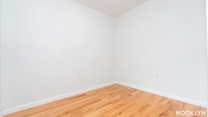 Rented by Nooklyn NYC LLC | media 19