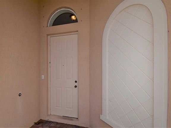 3rd image of 5642 Sunberry Cir