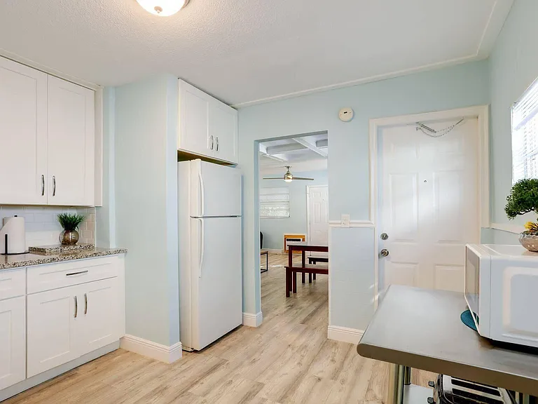 216 S M St #1 — Photo 14