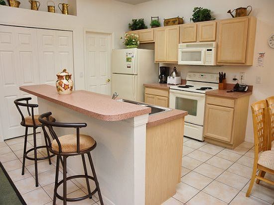 CP4P466CPB-kitchen-and-breakfast-bar