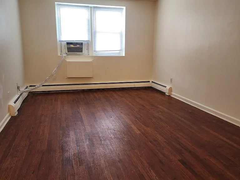 60 Tonnele Ave — Photo 5
