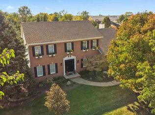 2710 Cliffwood Ln, Fort Wayne, IN 46825