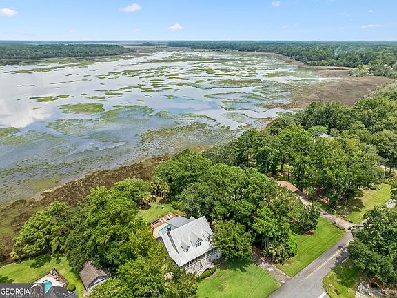 4th image of 303 River Ridge Rd