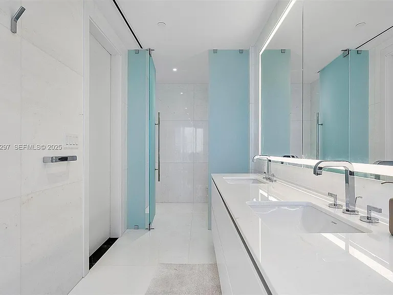 300 Biscayne Boulevard Way #1803 — Photo 15