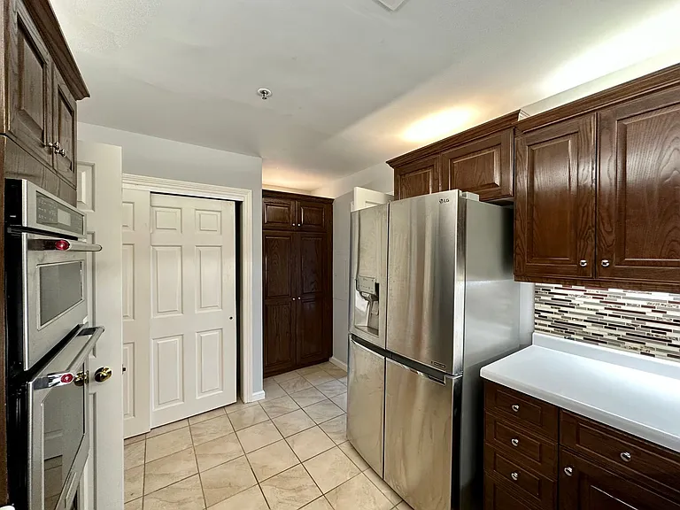 10 E Lee St #1503 — Photo 12
