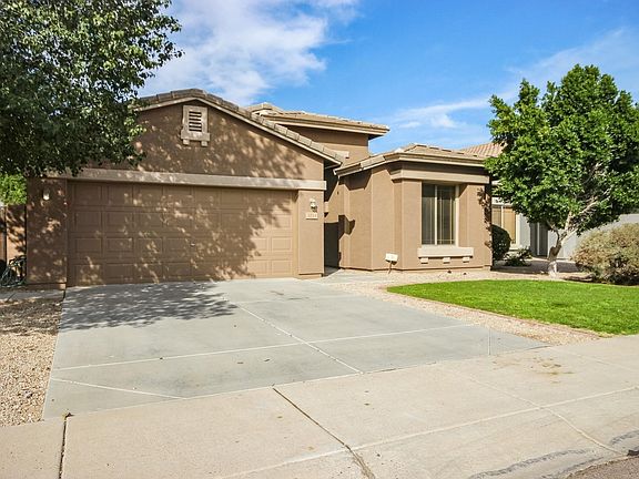 5th image of 3214 N 126th Dr