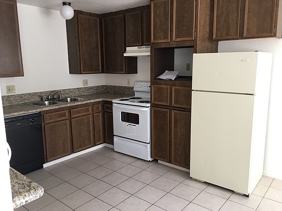3rd image of 570 S Mollison Ave APT 25
