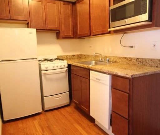 2nd image of 639 W Grace 639-449 #639449