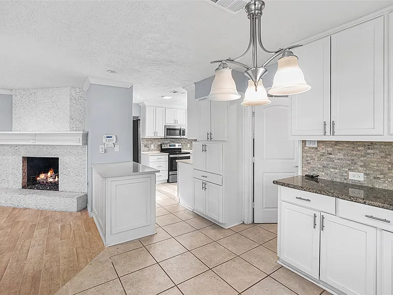 6002 McKnight St — Photo 7