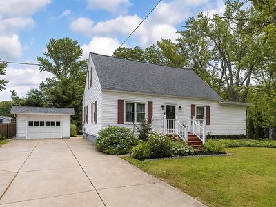 537 Boyer Rd, Erie, PA, 16511