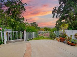 3844 Ridgemoor Dr, Studio City, CA 91604