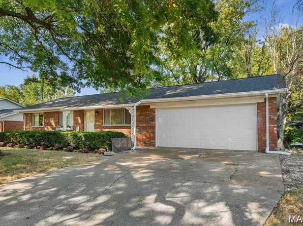 3837 N Illinois St, Belleville, IL 62226