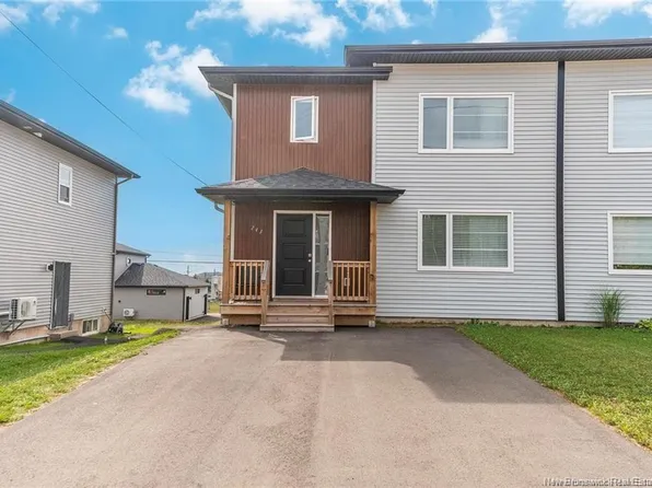 245 Lorette, Dieppe, NB E1A 2E9