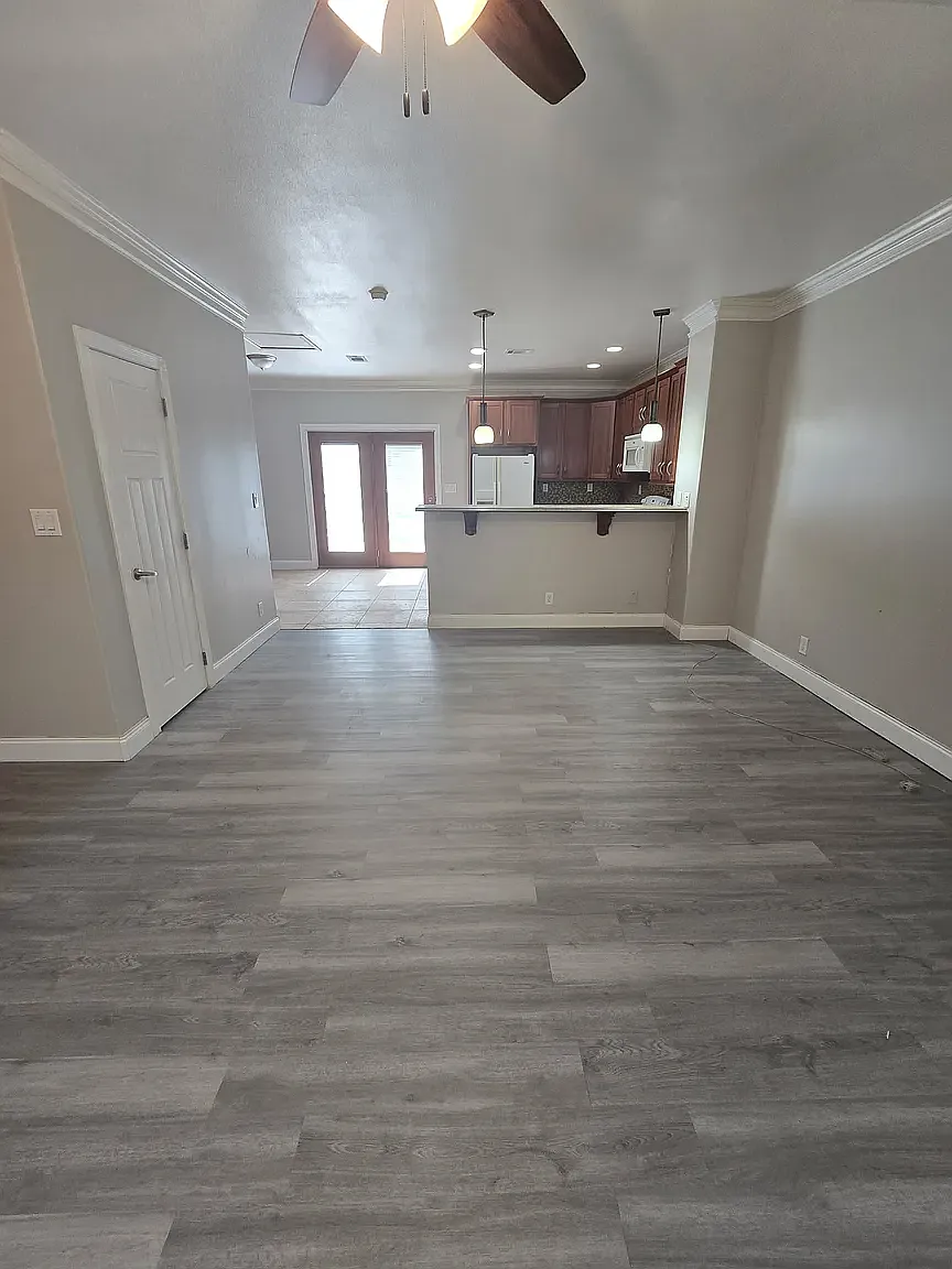 200 South 11th Street — Photo 4